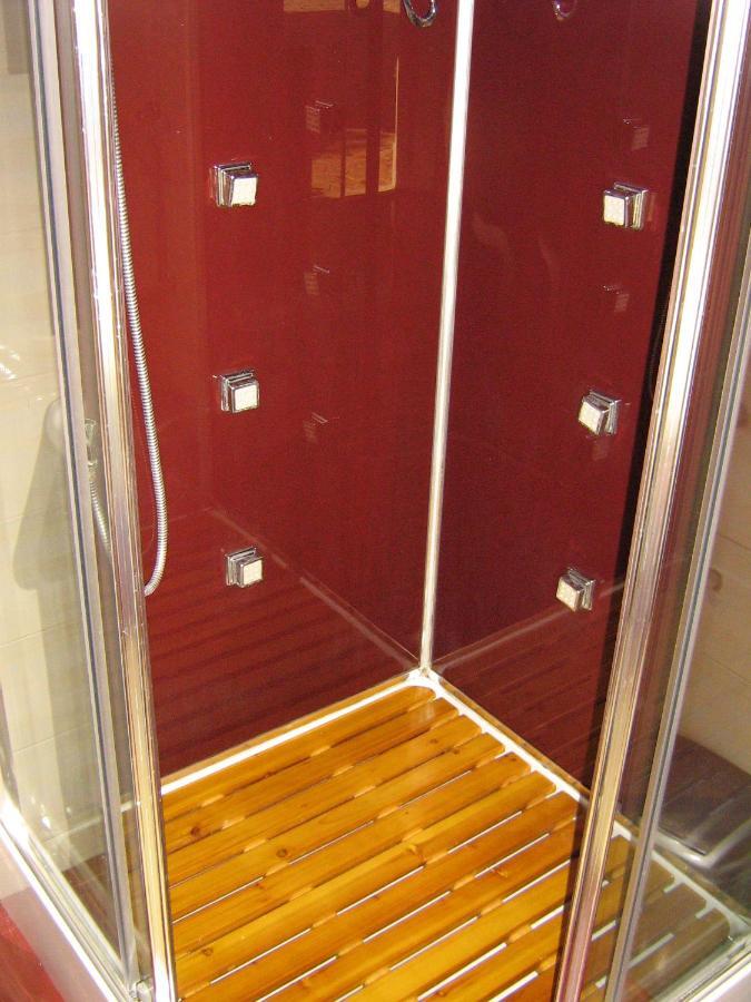 Orange Bamboo Suite Split Exterior foto